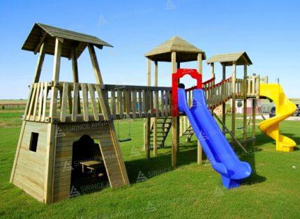 Ahşap Üç Kuleli Oyun Parkı