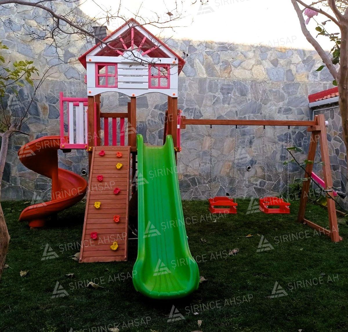 Ahşap Bodrum Kaydıraklı Oyun Evli Oyun Grubu Ahşap Bodrum Kaydıraklı Oyun Evli Oyun Grubu