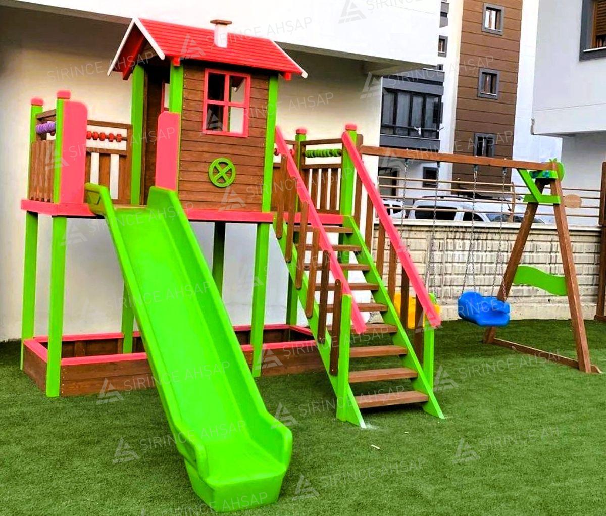 Ahşap Renkli Oyun Evli Kaydıraklı Salıncak Ahşap Renkli Oyun Evli Kaydıraklı Salıncak