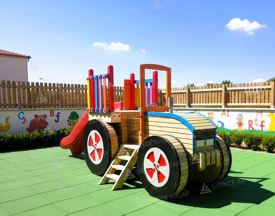 Ahşap Traktör Temalı Kaydıraklı Oyun Grubu Ahşap Traktör Temalı Kaydıraklı Oyun Grubu